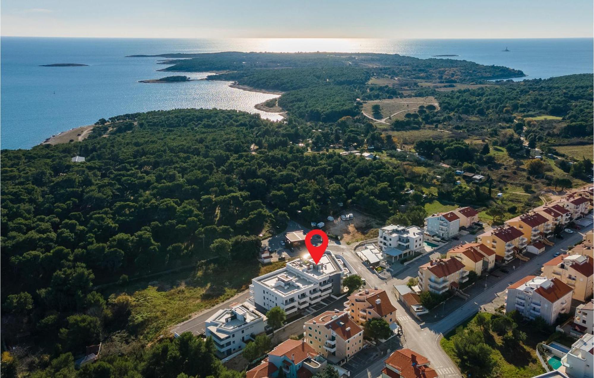 Amazing Apartment In Premantura With Kitchen Exteriér fotografie